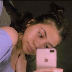 Meet your Posher, Julia